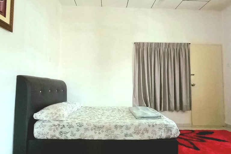 Bedroom 2, Spacious End-lot House, 3 parkings @Ipoh, Tambun, Kinta
