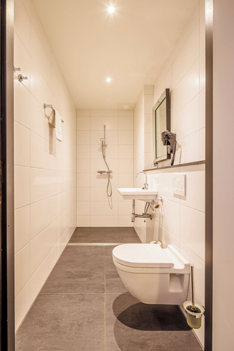 Bathroom 4, Grand Hotel Alkmaar, Alkmaar