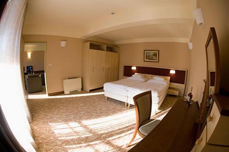 Bedroom 3, Dráva Hotel Thermal Resort, Siklósi