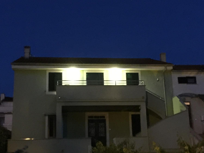 Others 5, Villa Olea, Punat