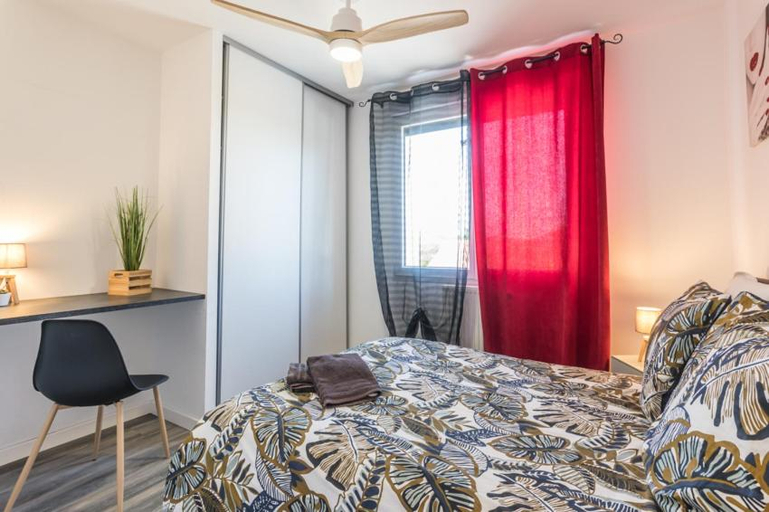 2, - LUXUEUX CASA SELVA - Parking Gratuit - Spacieux - balcon - Wifi, Ain