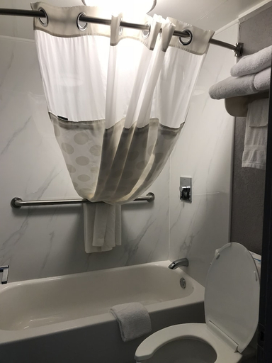 Bathroom 3, Durham/Near Duke University, Durham