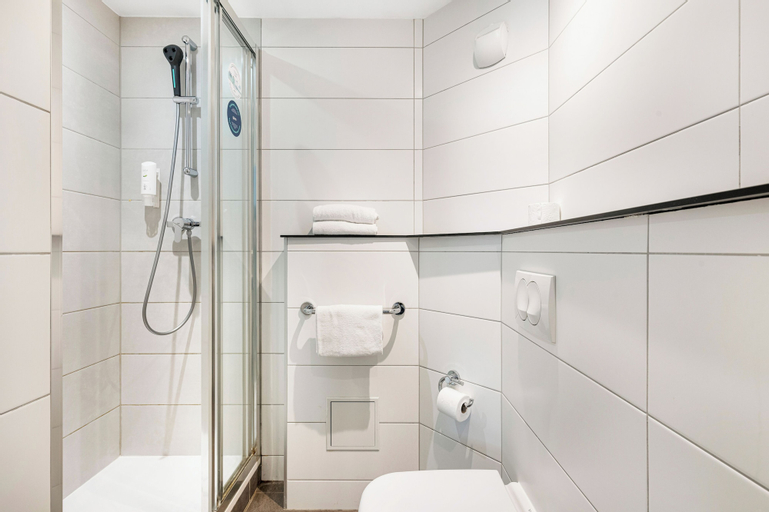 Bathroom 3