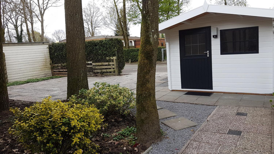 Chalet Op De Veluwe # Linde, Putten