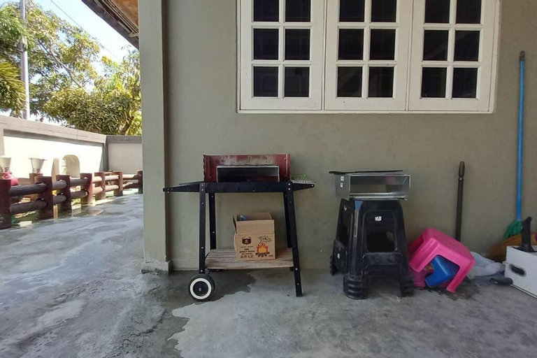 Exterior & Views 1, Spacious End-lot House, 3 parkings @Ipoh, Tambun, Kinta