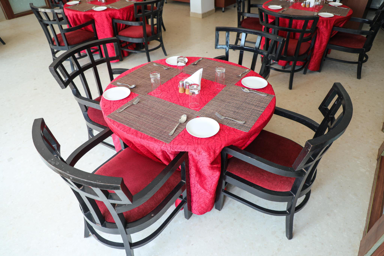 Food & Drinks 5, White Pearl Suites by Rosetum, North Goa