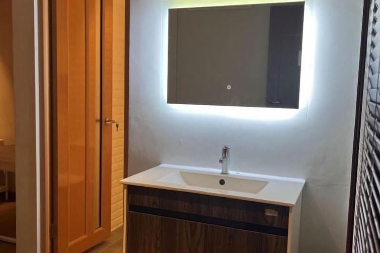 Bathroom 5
