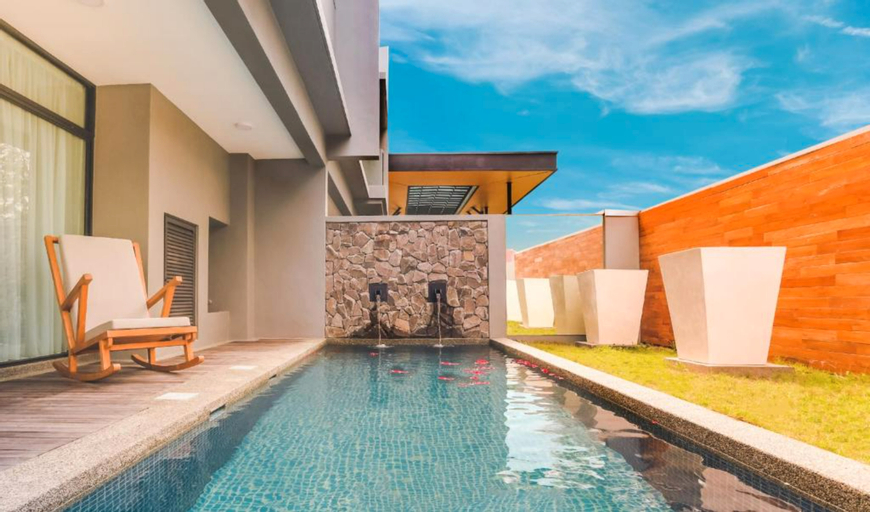 Swimming Pool 7