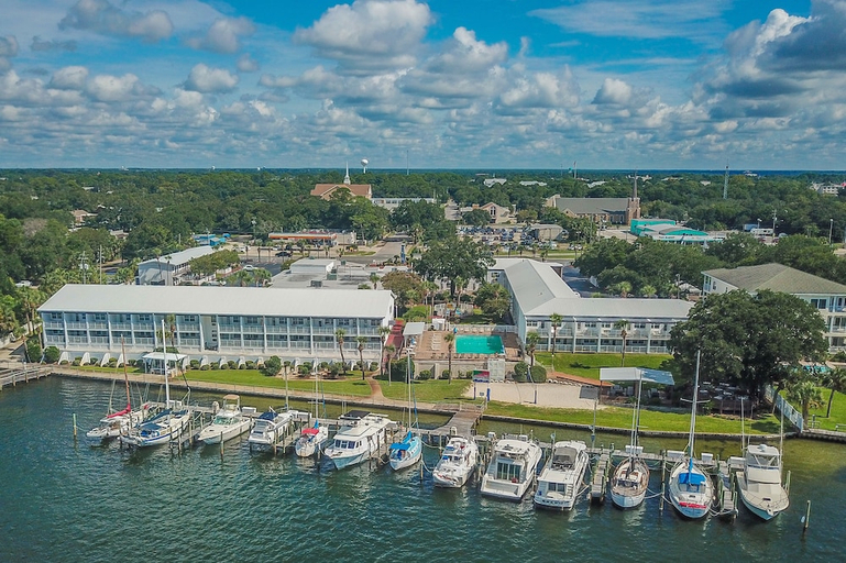 Exterior & Views 2, The Suites at Marina Bay, Okaloosa