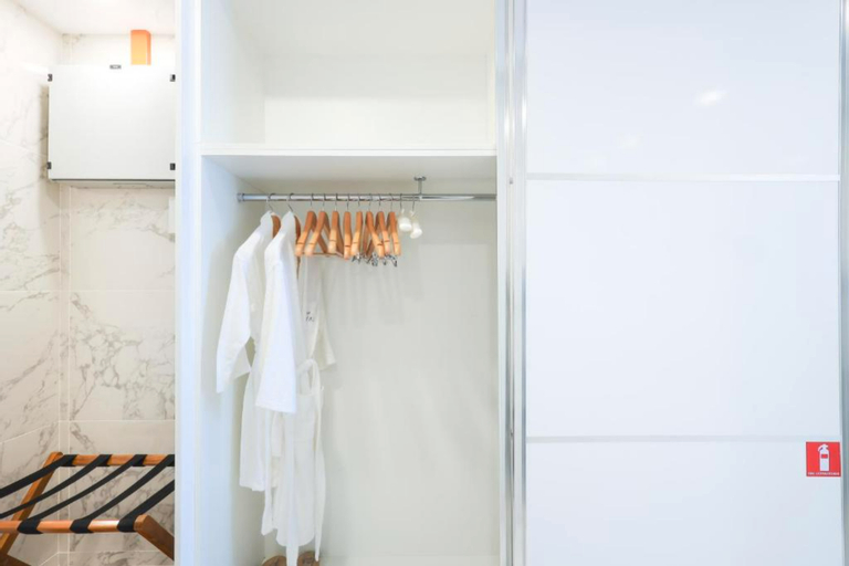 Bathroom 17
