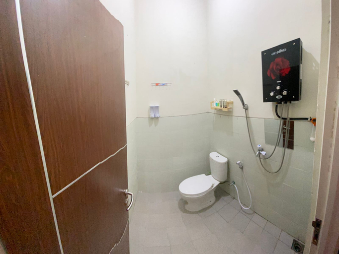 Bedroom 5, VILLA ARMY OF GOD 1, Malang