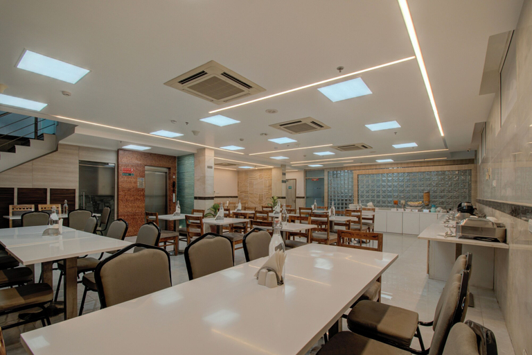 Food & Drinks 5, Iris Park Hotel, Delhi