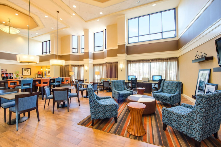 Food & Drinks 4, Hampton Inn Suites Atlanta Airport North I85, Fulton