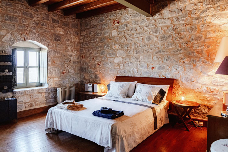 Others 3, Stone Oasis, Peloponnese