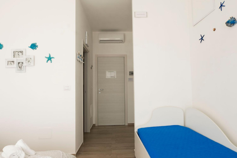 Others 5, estea, Taranto