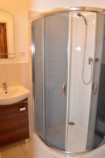 Bathroom, Domki Letniskowe Wiktorek Dziwnowek, Kamień