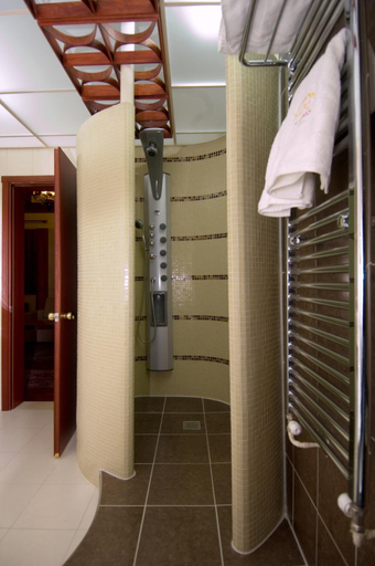 Bathroom 5, Hotel Aiges Melathron, Central Macedonia