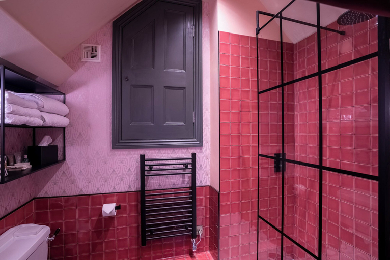 Bathroom 3, Ingleside House, Gloucestershire