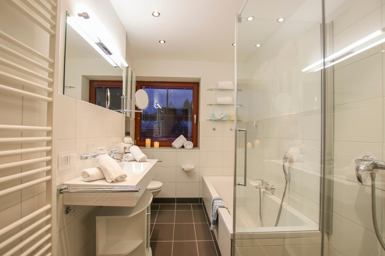 Bathroom 4, Apartment Landhaus Buchner - SUMMERCARD INCLUDED, Zell am See