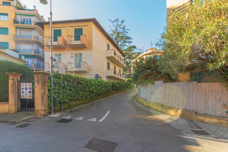 Riviera Apartment, Genova
