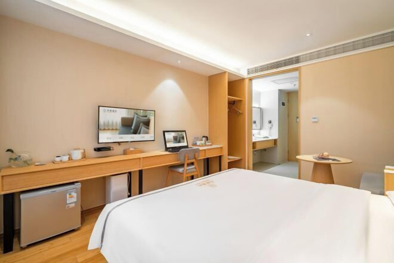 Bedroom 2, Deep Sleep Hotel (Xuzhou High-Speed Railway Station Front Square Zhenxing Avenue), Xuzhou