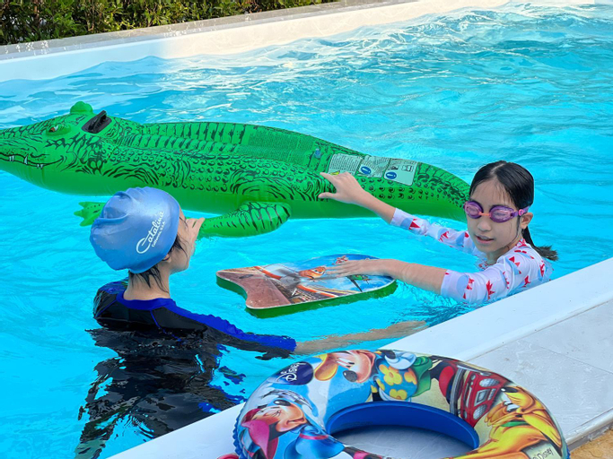 Swimming Pool 10