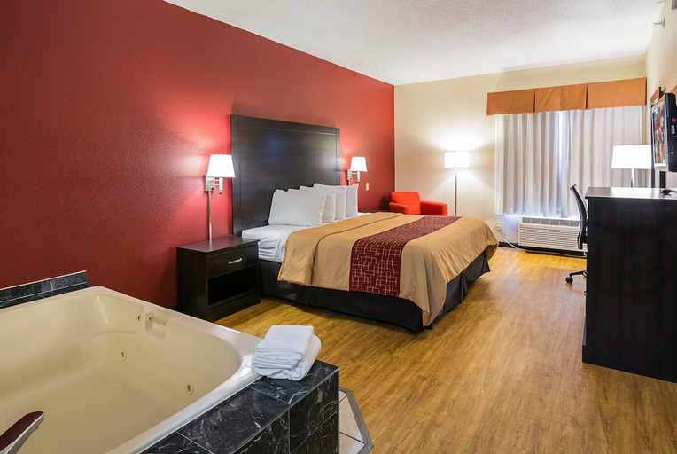 Bedroom 2, Red Roof Inn South Bend - Mishawaka, Saint Joseph