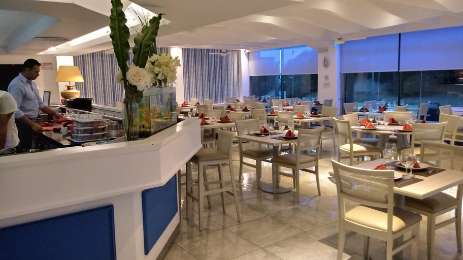 Food & Drinks 5, Gran Hotel Fontainebleau, La Costa