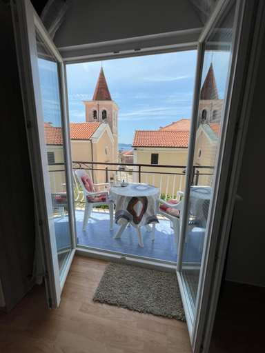 Others 5, Villa Croatia, Zadar