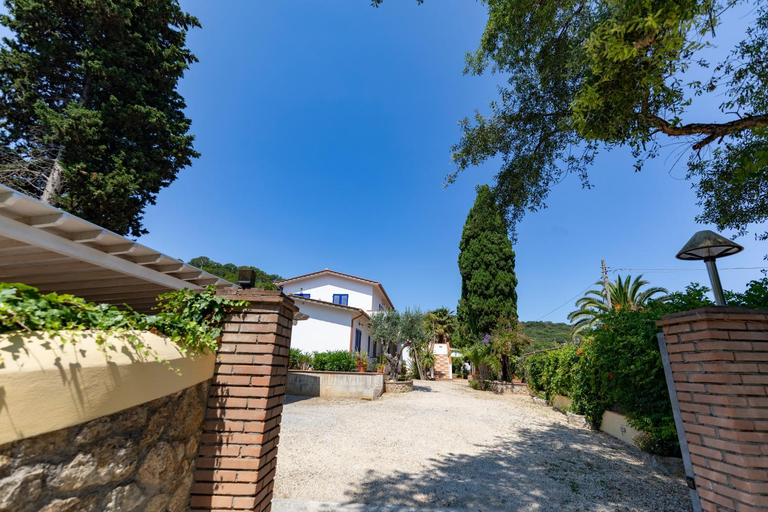 Others 5, Villa le Palme, Livorno