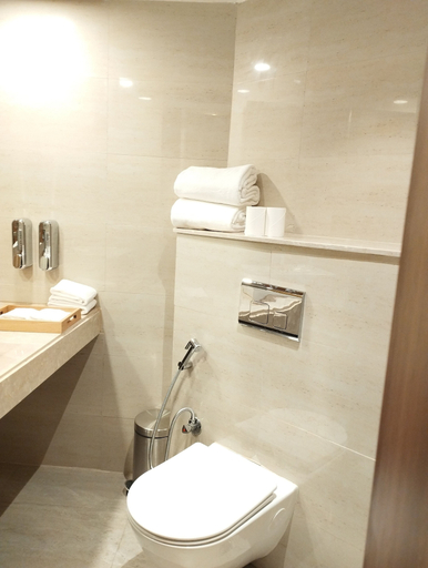 Bathroom 4, Alivaa Hotel Gurugram Sohna Road City Center, Gurgaon