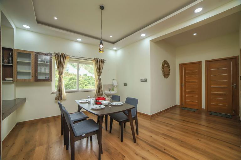 Dining Room 6