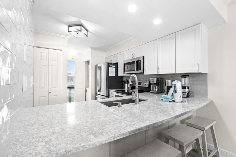 Others 5, Emerald Towers 305, Okaloosa