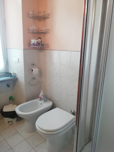 Bathroom, La Girandola, Viterbo