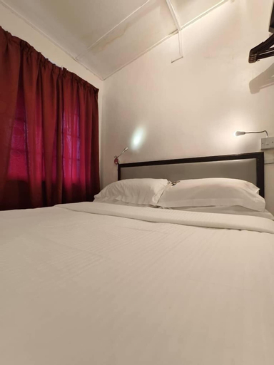 Bedroom 25
