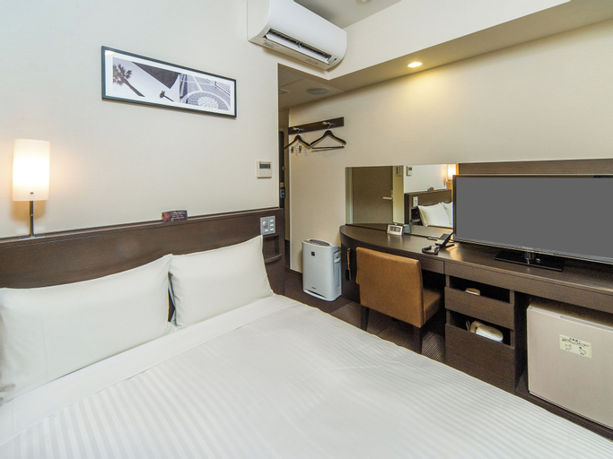 Bedroom 12
