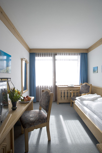 Bedroom 4, Hotel Vier Jahreszeiten Berchtesgaden, Berchtesgadener Land