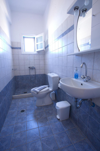 Bathroom 5, Firoa Studios, South Aegean