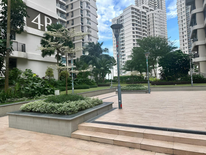 Exterior & Views 2, Danga Bay 2BR w PoolView Balcony, Johor Bahru