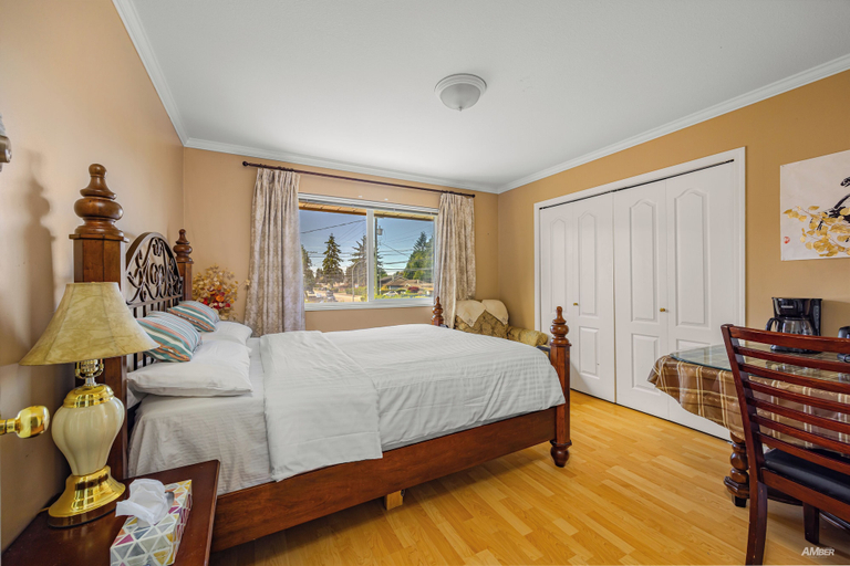 Bedroom 3, Charming Family Hotel, Greater Vancouver