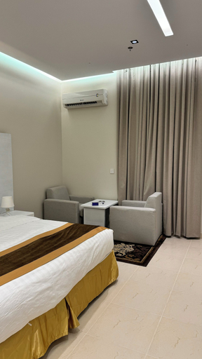 Bedroom 4, Al Safwa Grand Hotel