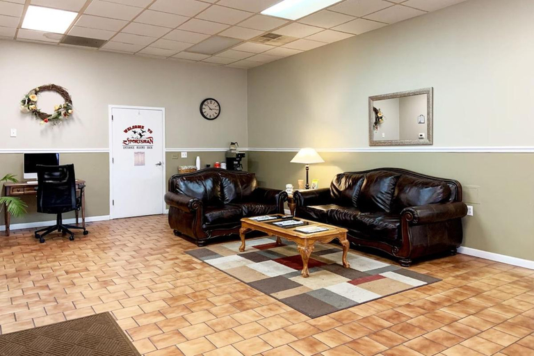 Public Area 2, PARIS INN & SUITES, Henry