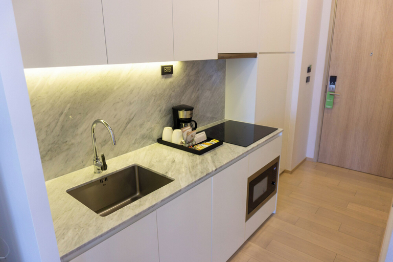 Dining Room 9