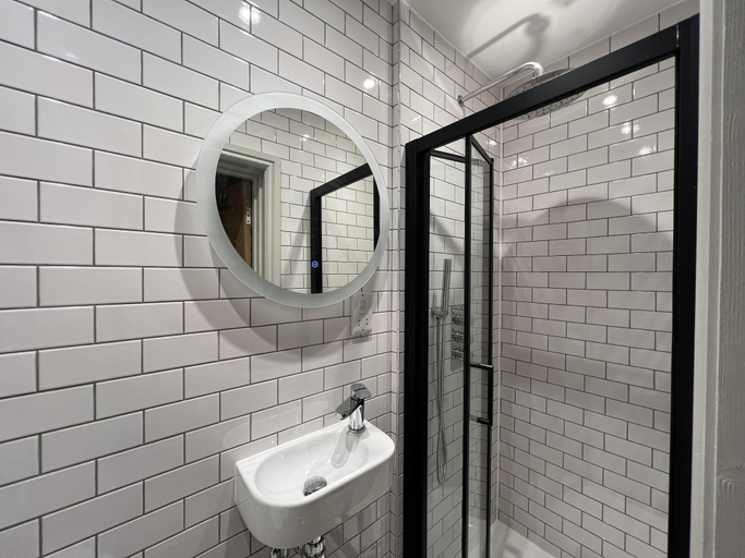 Bathroom 3, Luxury Northumberland Cottage Near Beach Sleeps 8, Northumberland