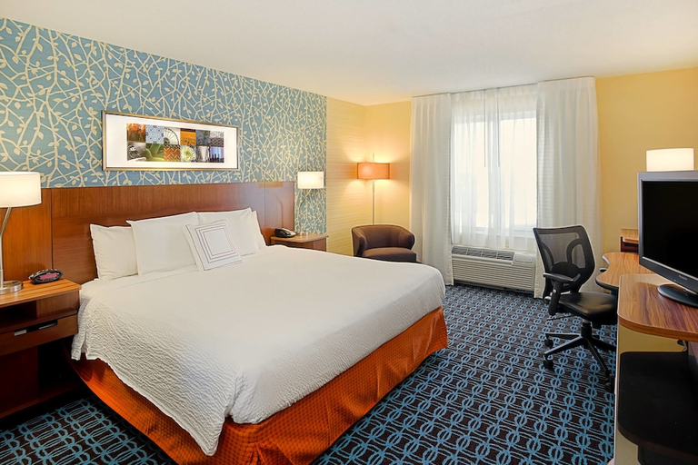 Bedroom 2, Fairfield Inn Suites By Marriott Chicago Southeast Hammond, Lake