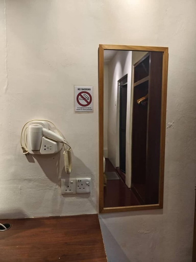 Bathroom 28