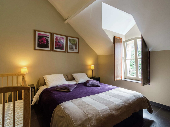 Luxury home in Gedinne with bubble bath and sauna, Namur