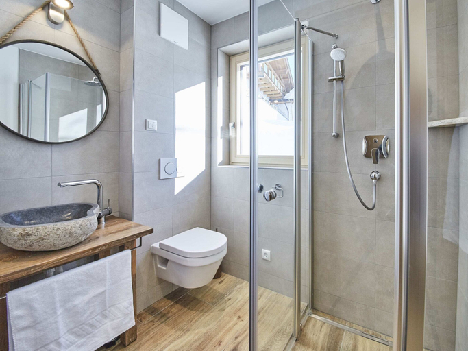 Bathroom 3, Modern Chalet With Sauna, Zell am See