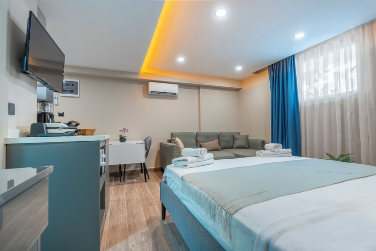 Bedroom 2, Doqu Suites Hotel, Antalya