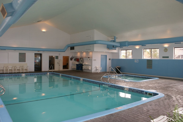 Sport & Beauty, Harbor Lights Resort, Lake Michigan